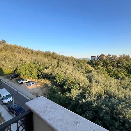 Casa Dajti - Quiet Mountain View, Fast Wi-fi Appartement Tirana
